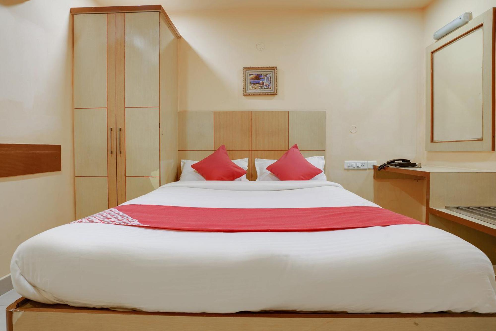 Hotel O Shanta Residency Lodge Sururnagar Exterior foto
